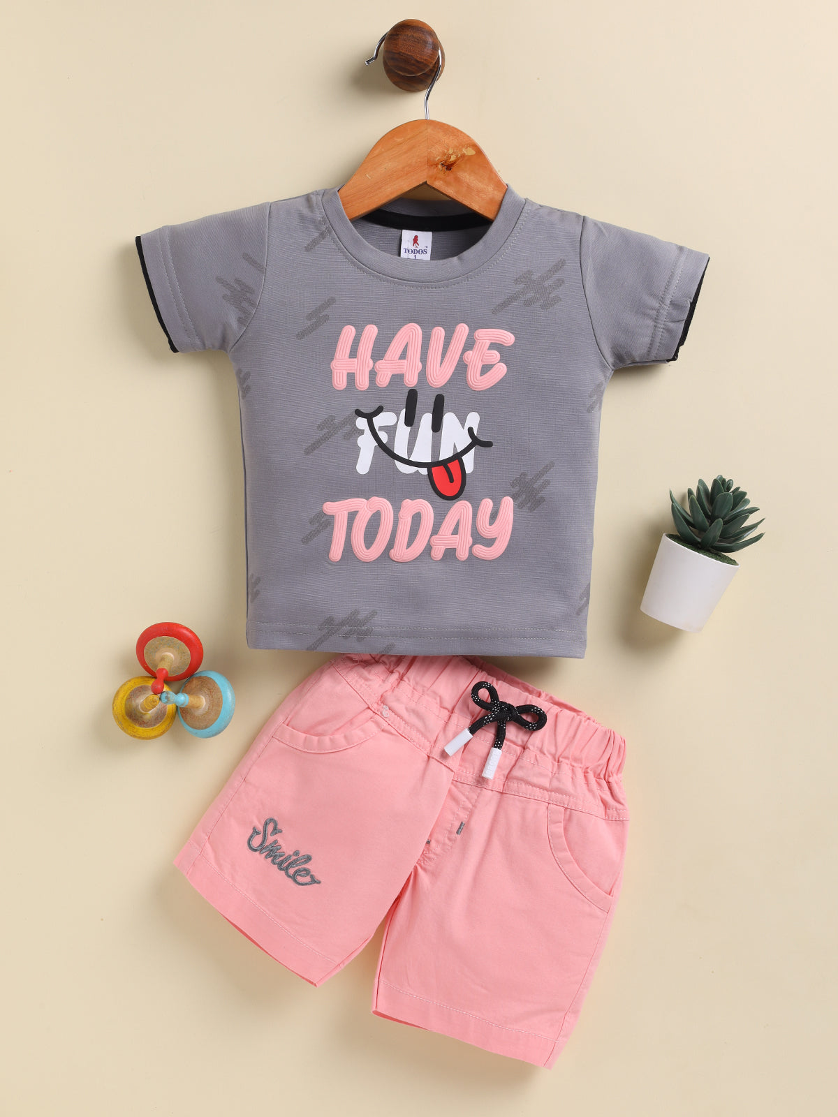 Grey Printed T-Shirt Pant Set for Boys by Todos
