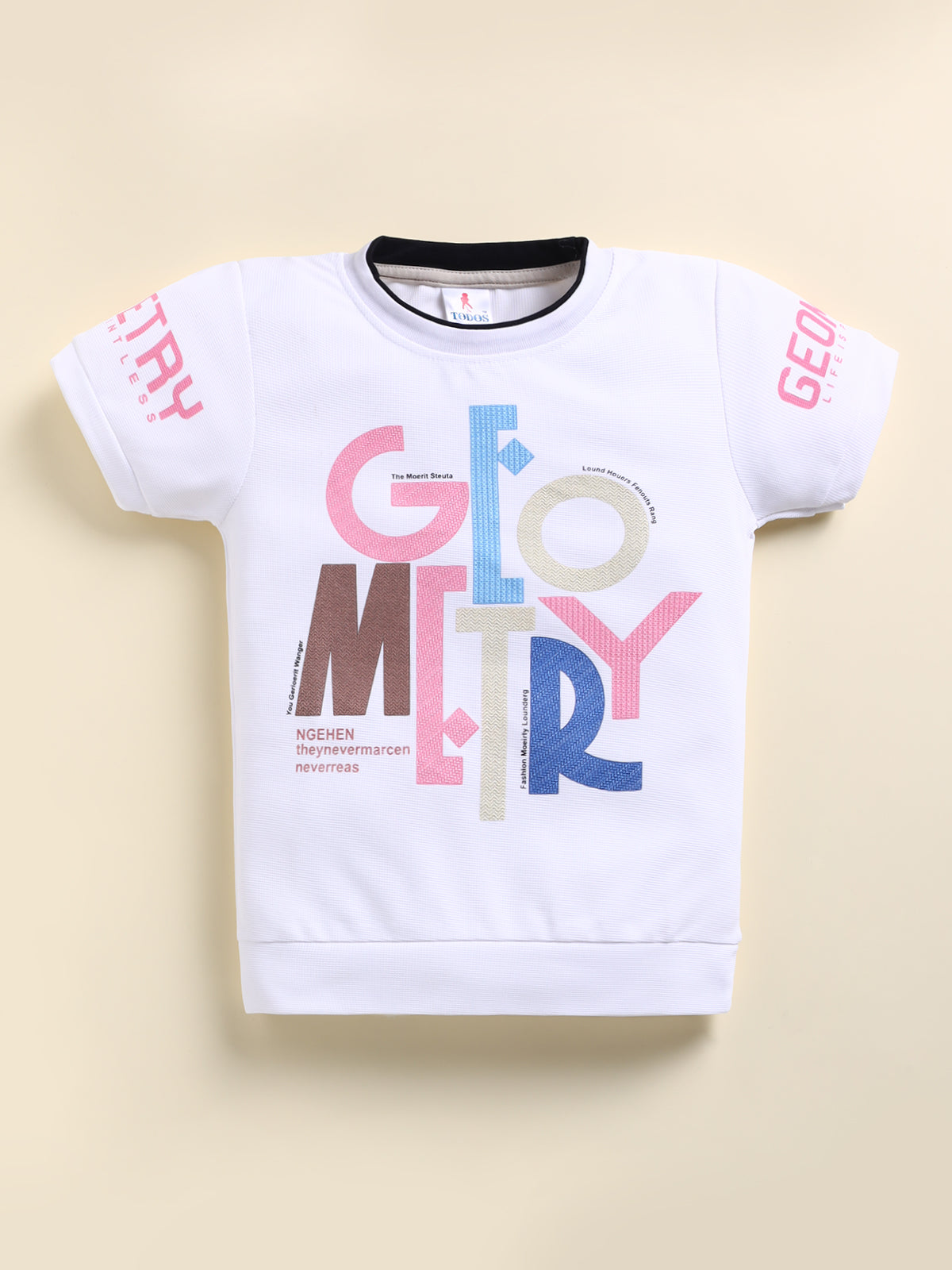 Todos Boys "Geometry" Graphic T-Shirt and Cargo Shorts Set - Peach
