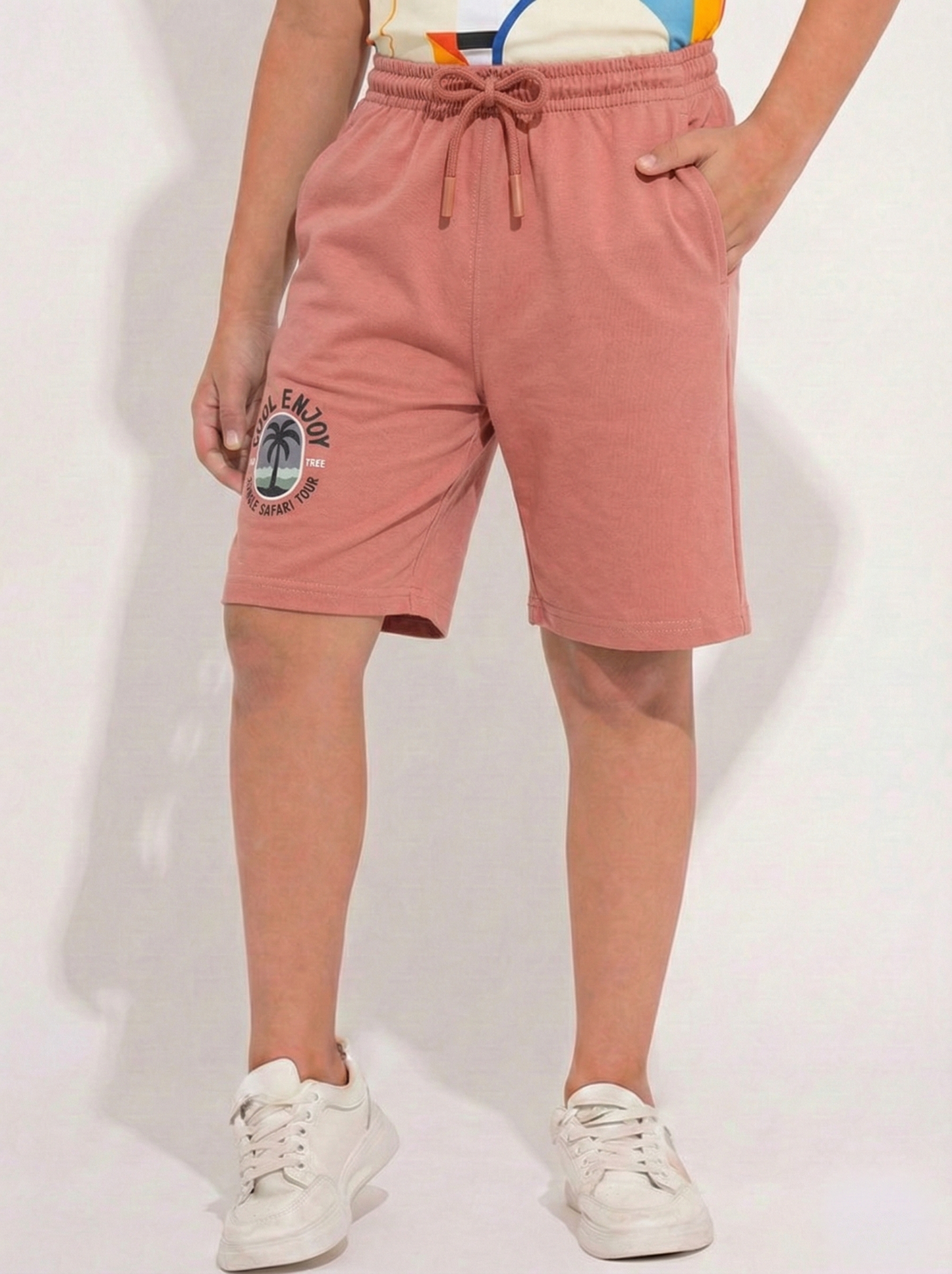 Boys Solid Colour Small Ghaphic Print Cotton Shorts